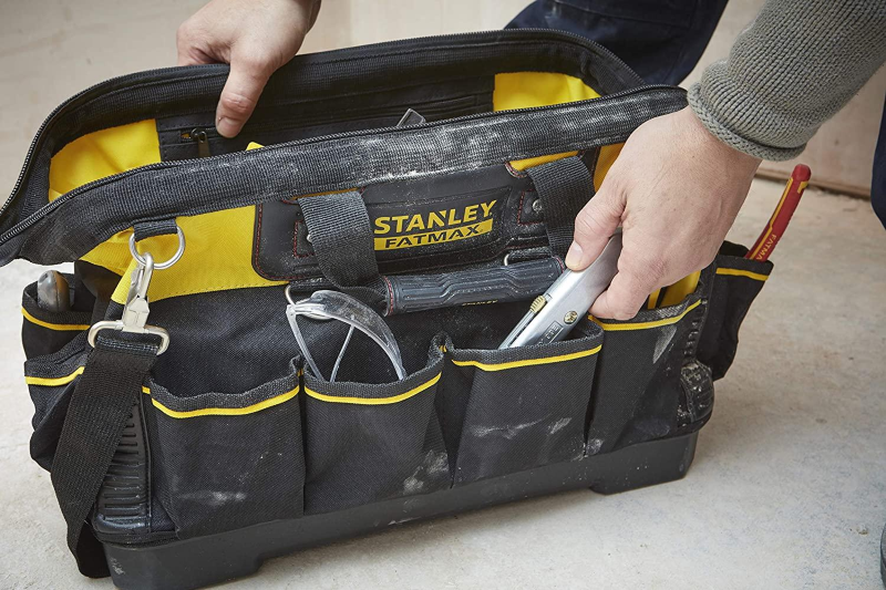 BORSA IN TESSUTO PORTA ATTREZZI 18" FATMAX - cm.49x26x10 (1-93-950)