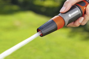 SET COMPLETO PER COLLEGARE IL TUBO DA GIARDINO AL RUBINETTO - in blister (18296-20)