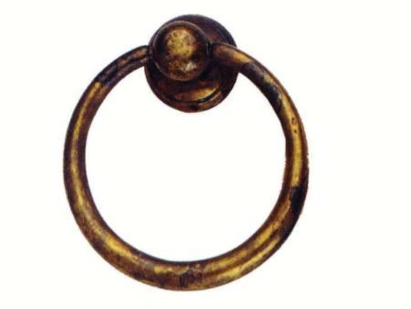 MANIGLIE PER MOBILI AD ANELLO SNODATE MOD.09202 IN OTTONE ANTICATO- mm.33x39h.