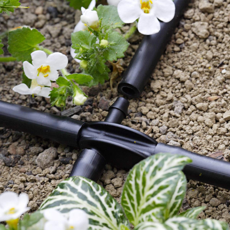 RACCORDO PER MICROIRRIGAZIONE CAPILLARE A 4 VIE IN BLISTER 91145