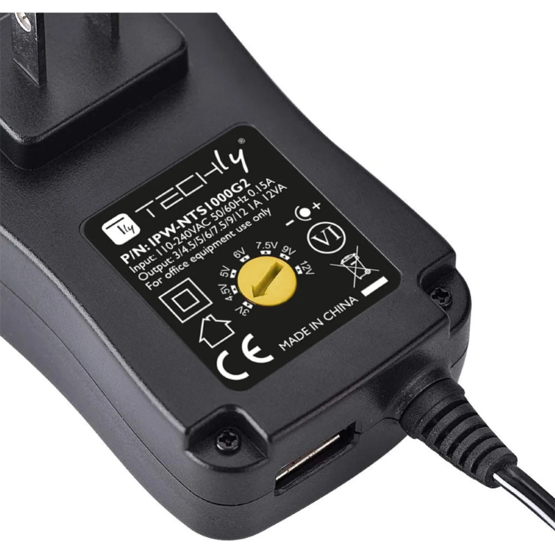 ALIMENTATORE UNIVERSALE REGOLABILE CON 6 SPINE DC PORTA USB 1A - 12W AC/DC 3V-12V 1000 mA